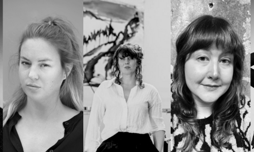 Mustavalkoinen kollaasi kolmesta naisesta. Ensimmäisellä naisella on vaaleat taakse sidotut hiukset ja tumma paita. Toinen, jolla on kiharat hiukset, seisoo abstraktin taiteen edessä. Kolmannella on aaltoilevat hiukset ja hänellä on kuvioitu toppi, ja kaikki katsovat kameraan päin.