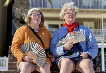 Tuula ja Pirkko – Meil on aina Toro